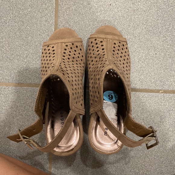 Madden girl peep toe wedges - Picture 4 of 6